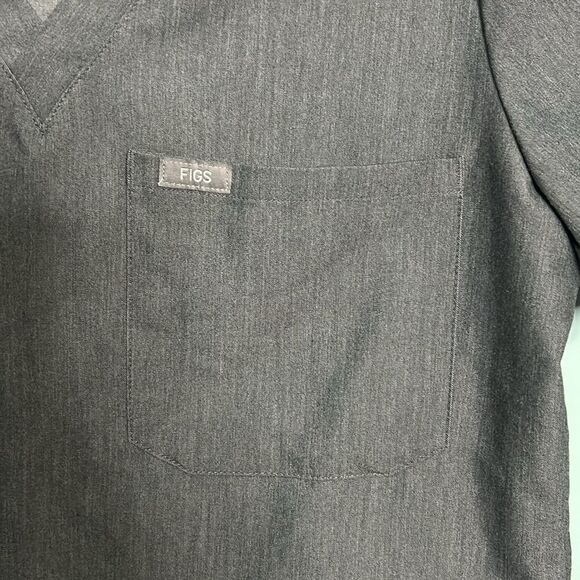 Figs Charcoal Scrub Top - Picture 3 of 8